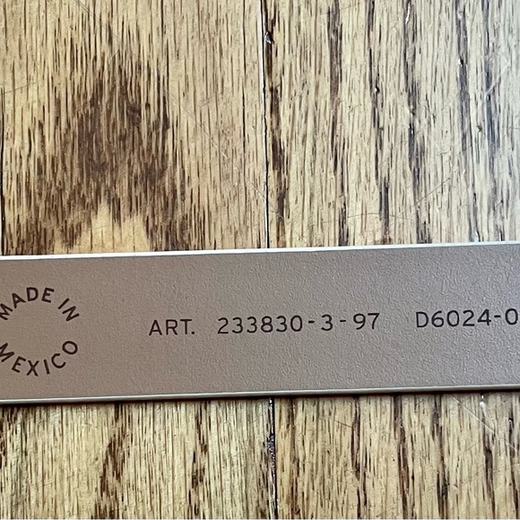 Levi’s never worn leather belt. Sz S. - Picture 3 of 3